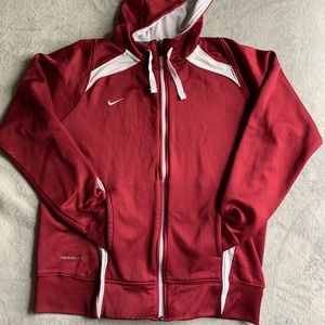 Nike Therma-Fit ruby sweater